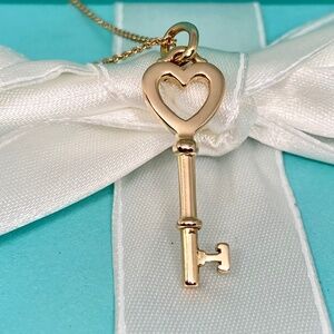 Tiffany & Co. Heart Key Necklace 18K Rose Gold 16” 28mm